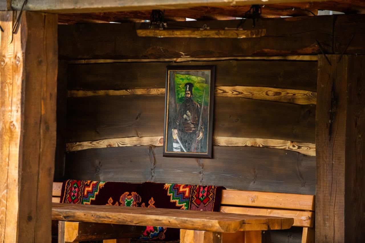Етно Комплекс "Поп Грую Бански" Banya  Exterior foto